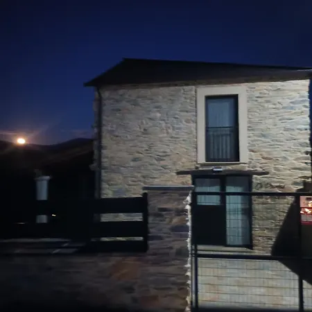 Casa Os Prados Da Albela Maison d'hôtes Tríacastela