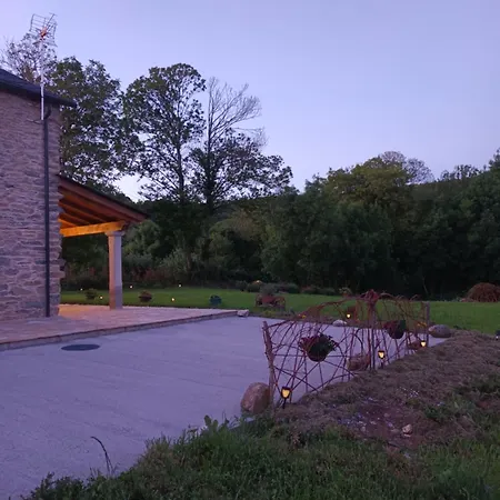 Casa Os Prados Da Albela Maison d'hôtes Tríacastela
