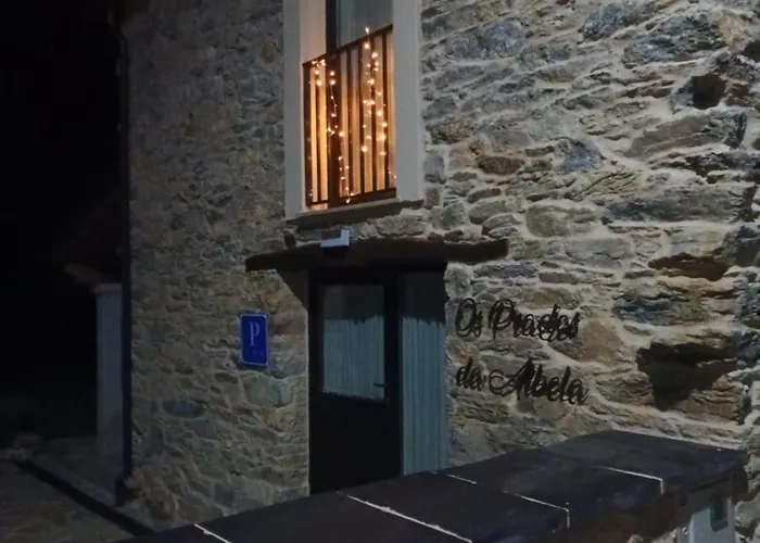 Casa Os Prados Da Albela 特里亚卡斯特拉